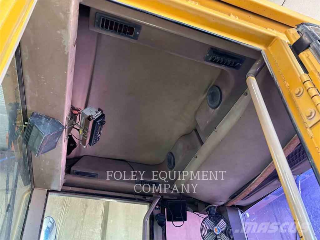 John Deere 770BH Grederji