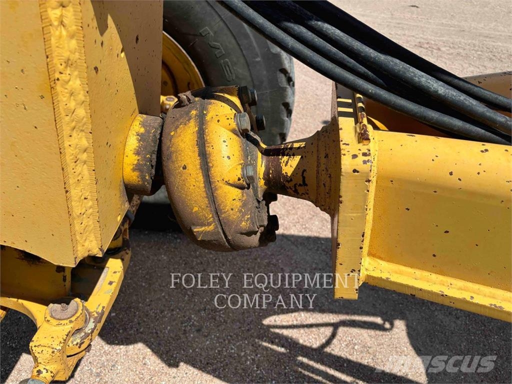 John Deere 770BH Grederji
