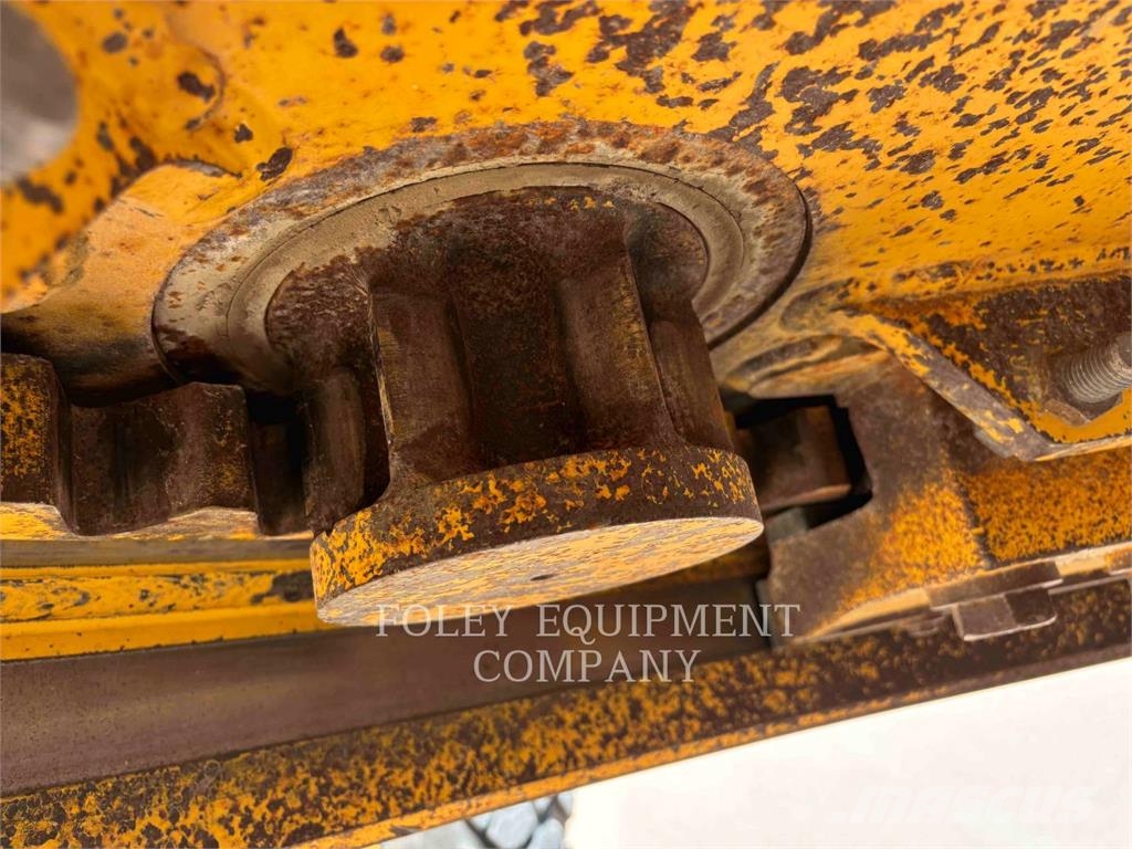 John Deere 770BH Grederji