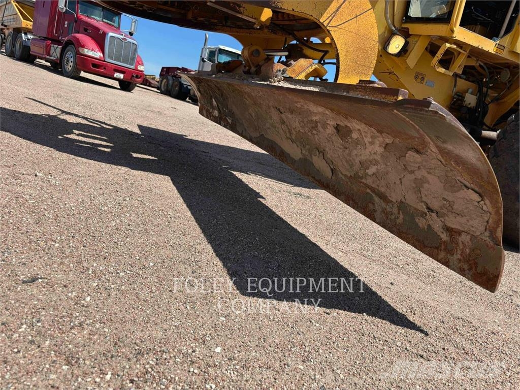 John Deere 770BH Grederji