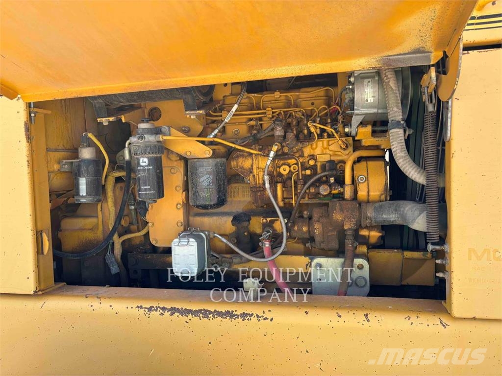 John Deere 770BH Grederji