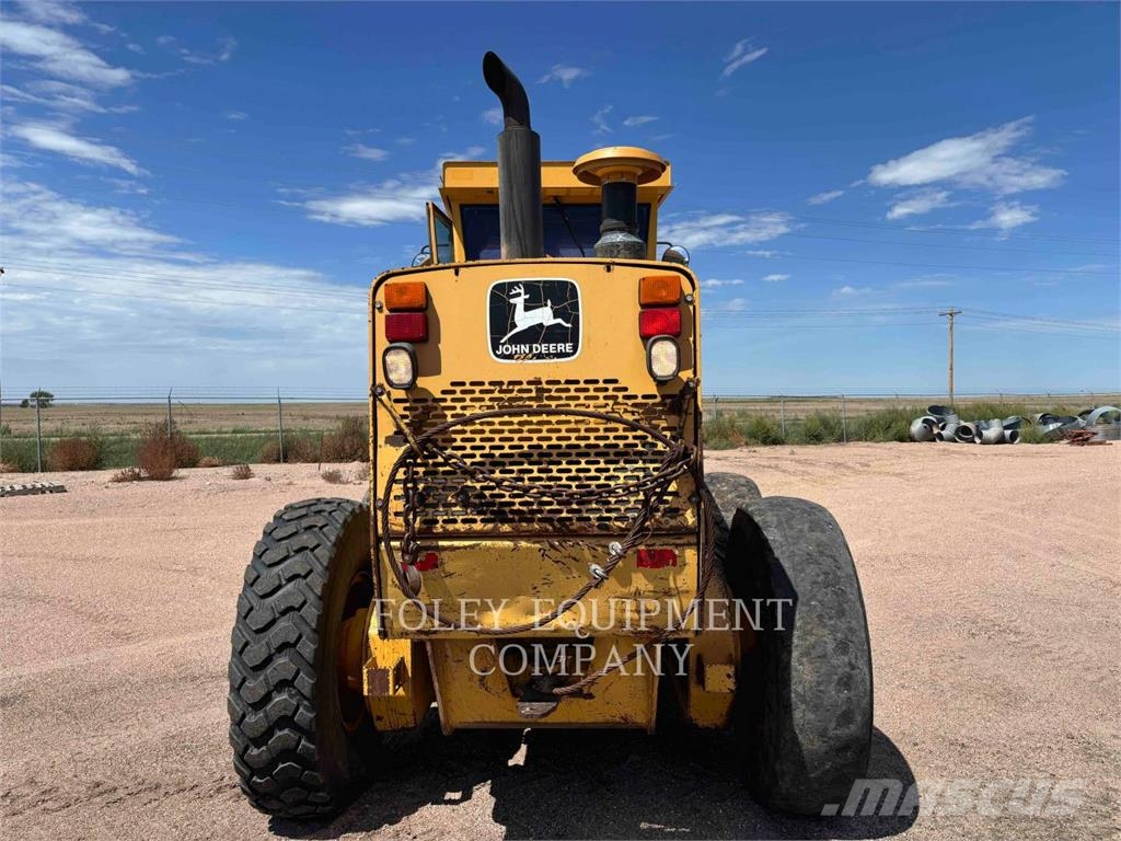 John Deere 770BH Grederji