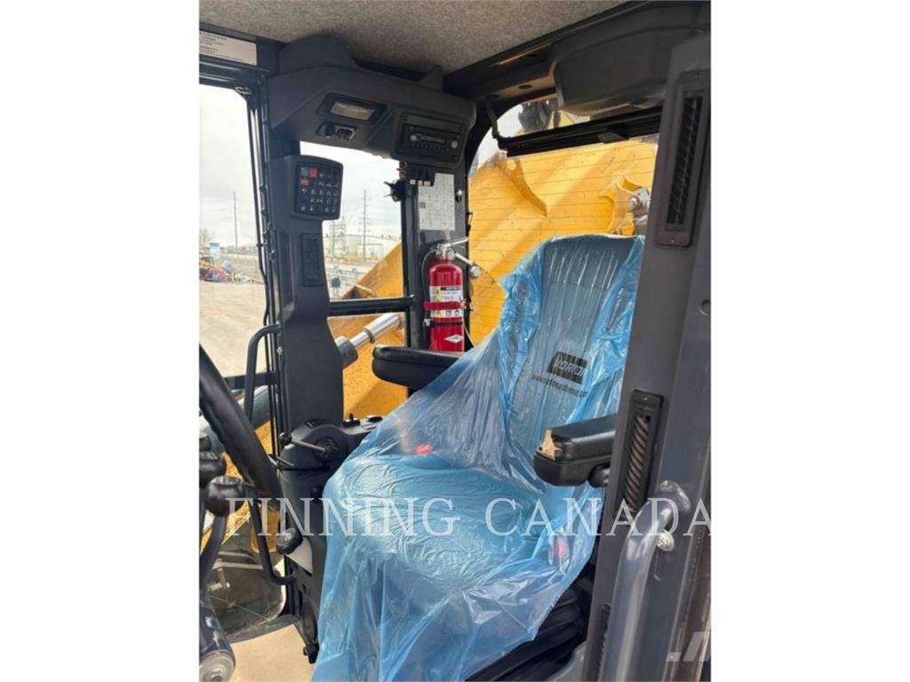 John Deere 770G معدات تمهيد الطرق