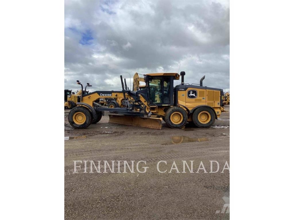 John Deere 772G Grejdery