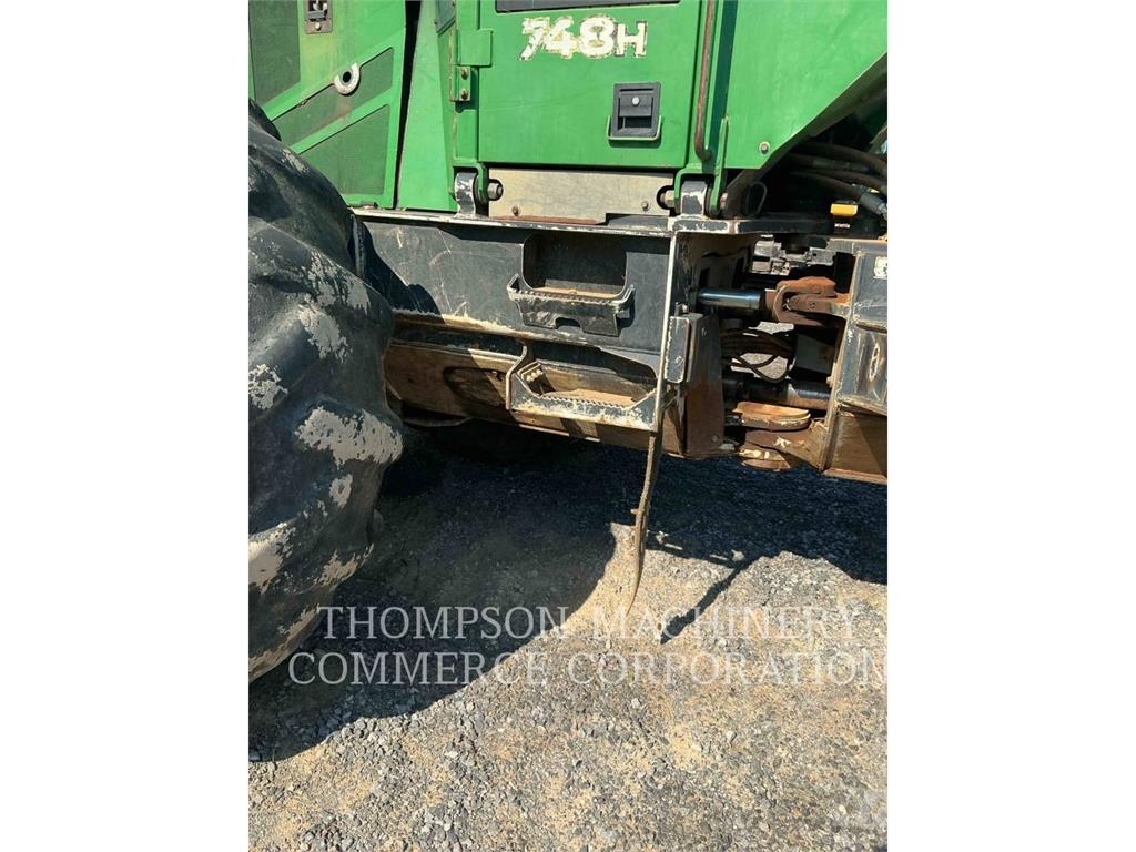 John Deere 784H Lunnare