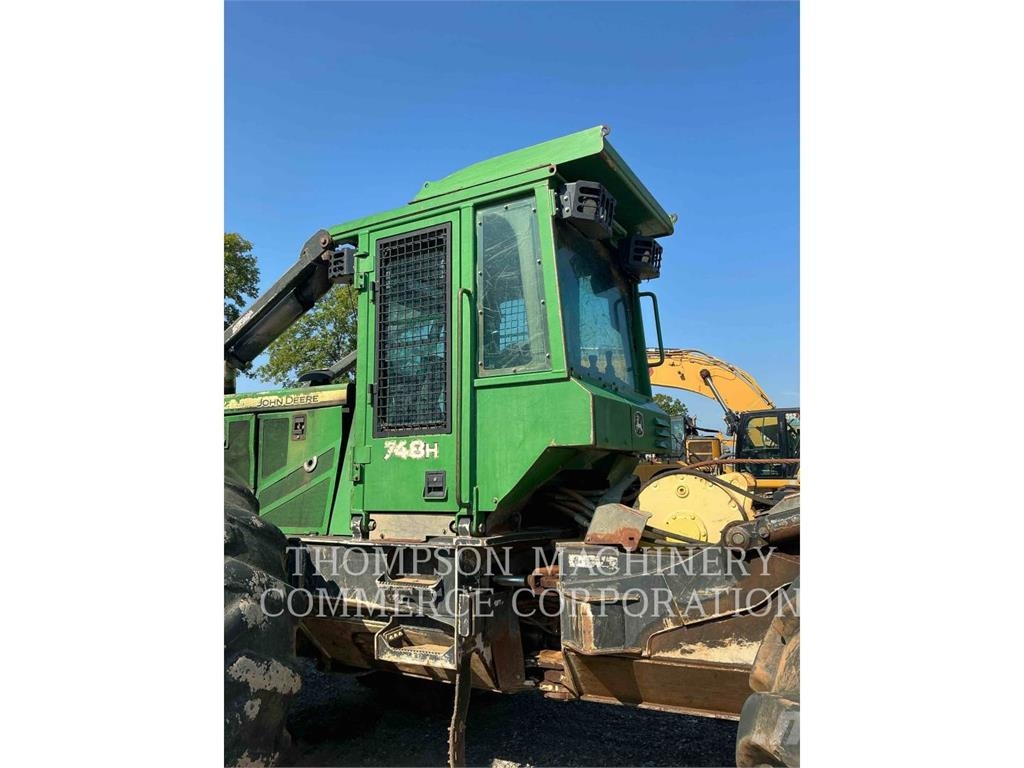 John Deere 784H Lunnare