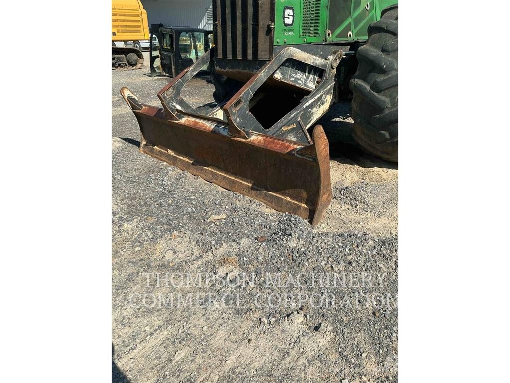 John Deere 784H Lunnare