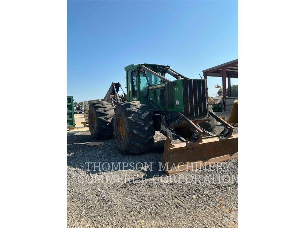 John Deere 784H Lunnare