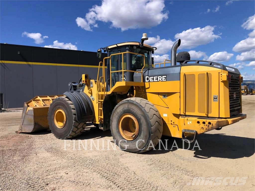 John Deere 824K Kolesové nakladače