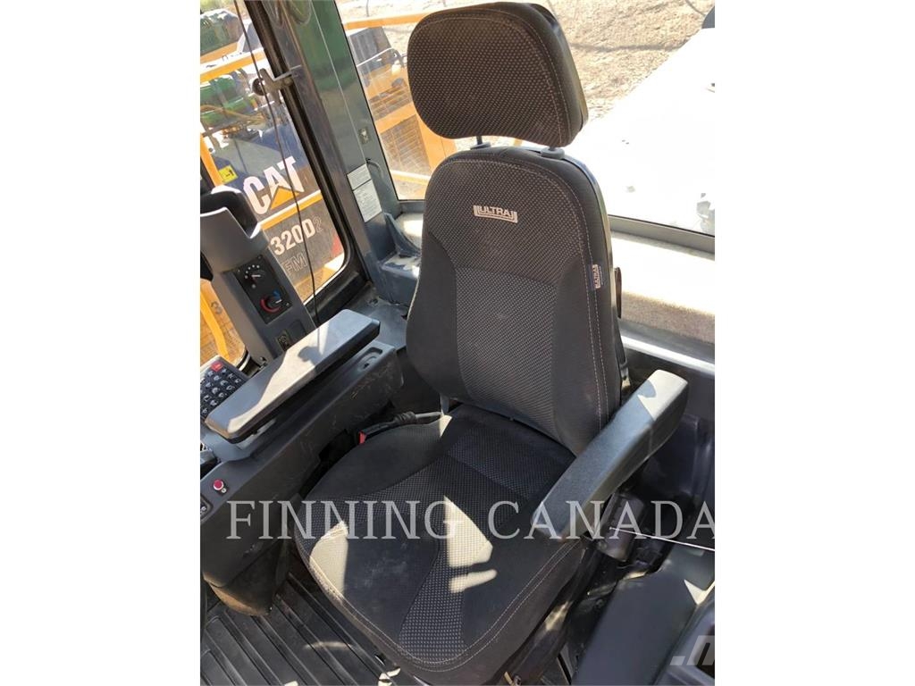 John Deere 824K Kolesové nakladače