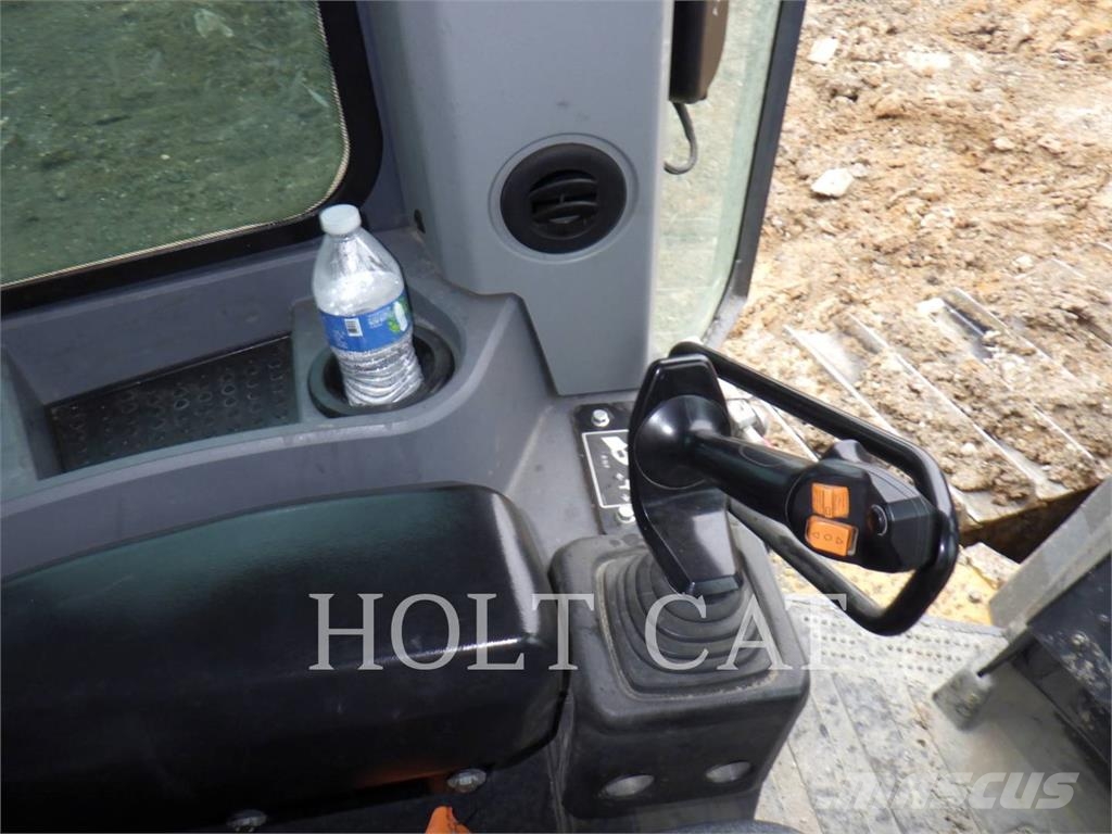 John Deere 850L WLT بلدوزرات مجنزرة