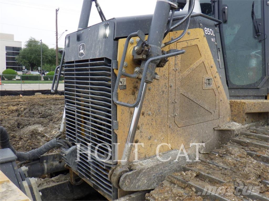 John Deere 850L WLT بلدوزرات مجنزرة