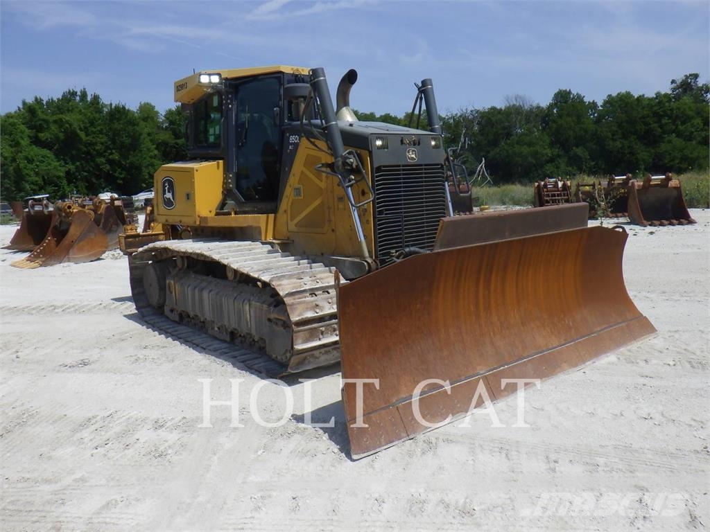 John Deere 850L WLT بلدوزرات مجنزرة