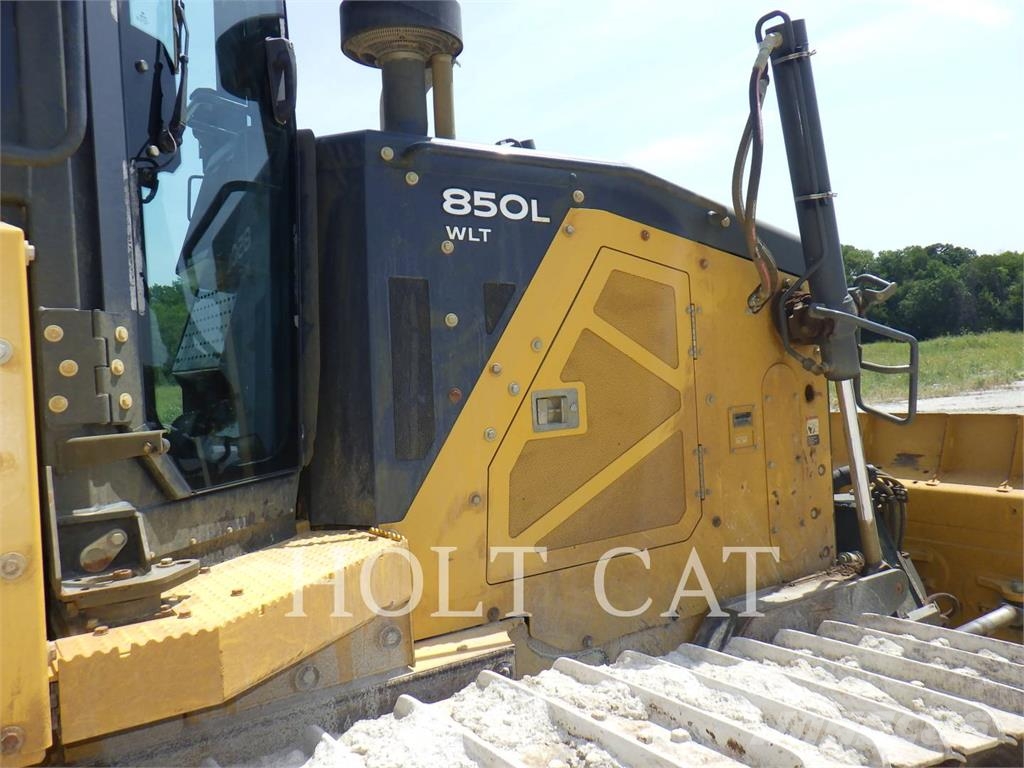 John Deere 850L WLT بلدوزرات مجنزرة