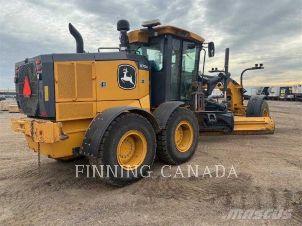 John Deere 870G Grejdry