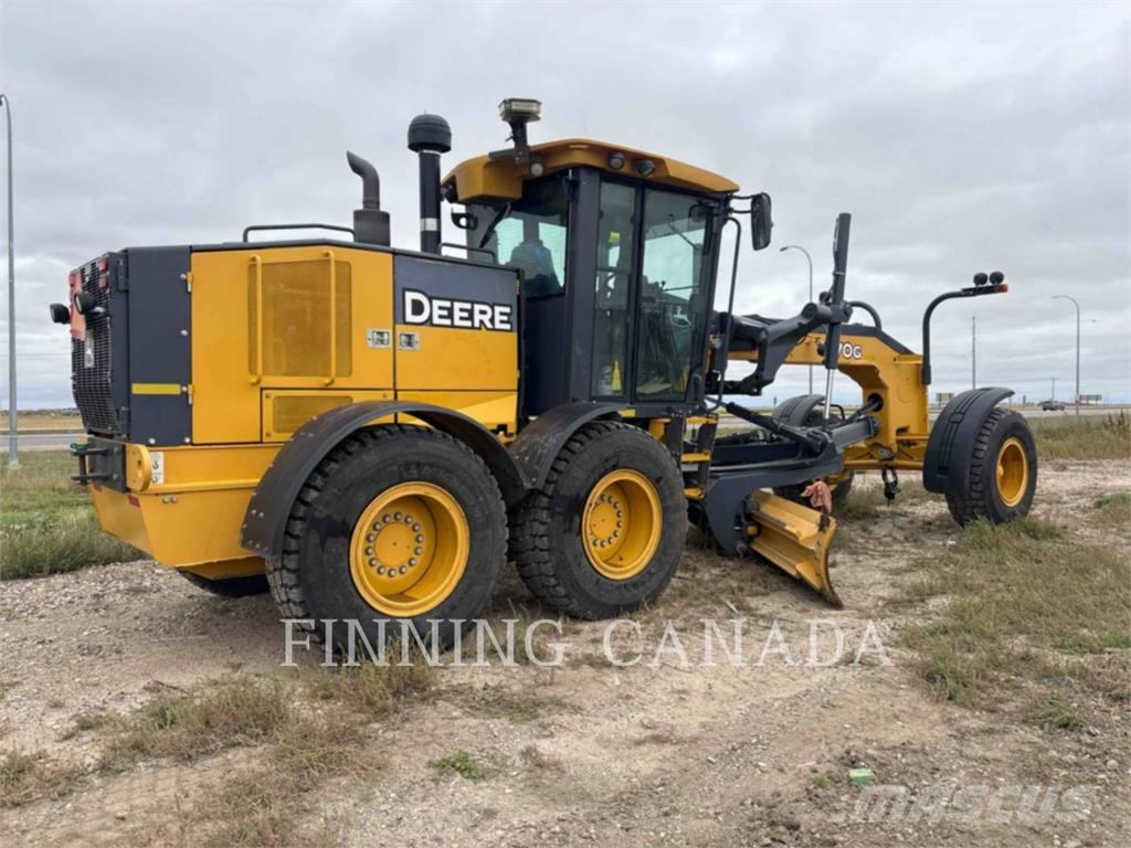 John Deere 870G معدات تمهيد الطرق