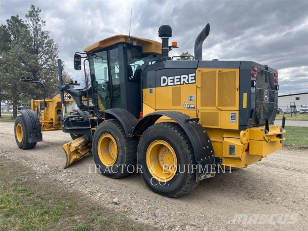 John Deere 872GP Greiderid