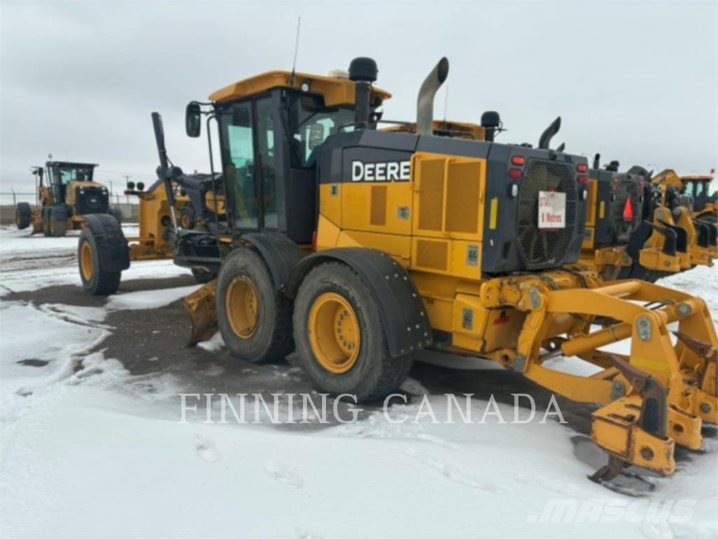 John Deere 872GP Graders