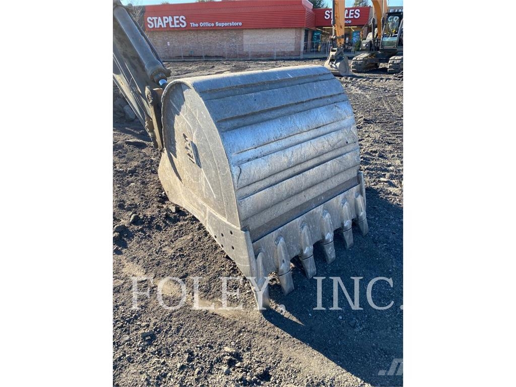 John Deere & CO. 300G حفارات زحافة