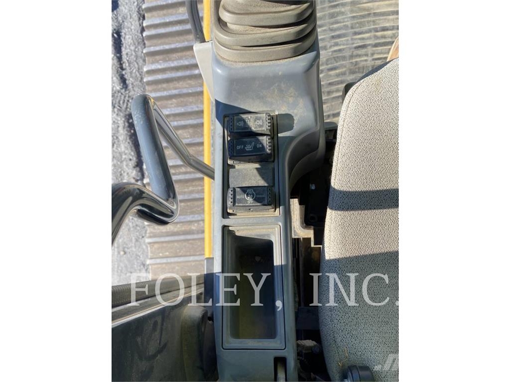 John Deere & CO. 300G حفارات زحافة