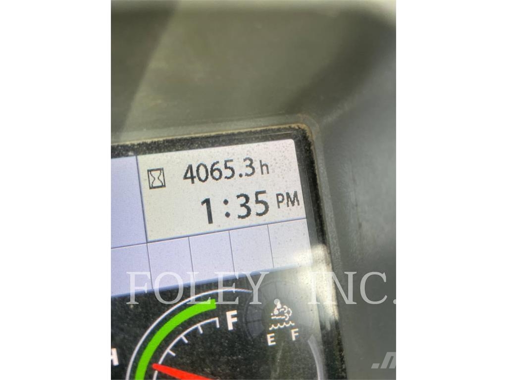 John Deere & CO. 300G حفارات زحافة