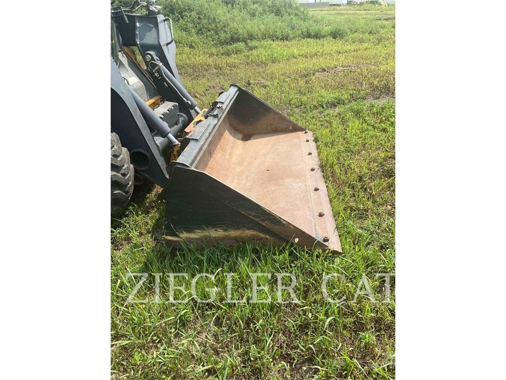 John Deere & CO. 318D Skid steer loaders