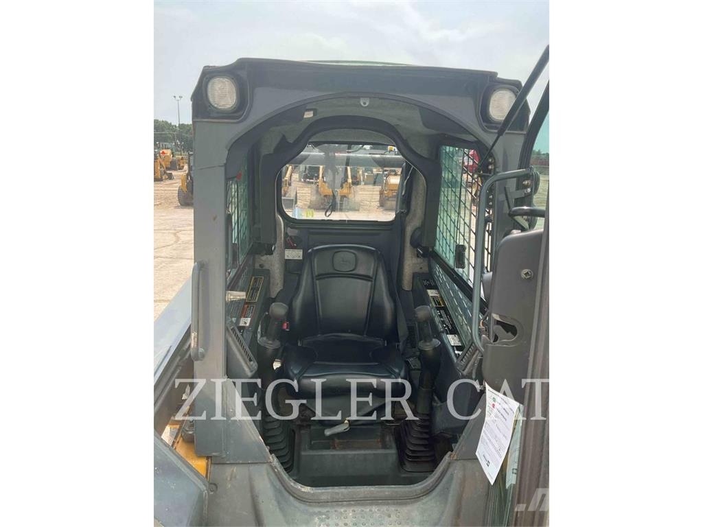 John Deere & CO. 318D Skid steer loaders