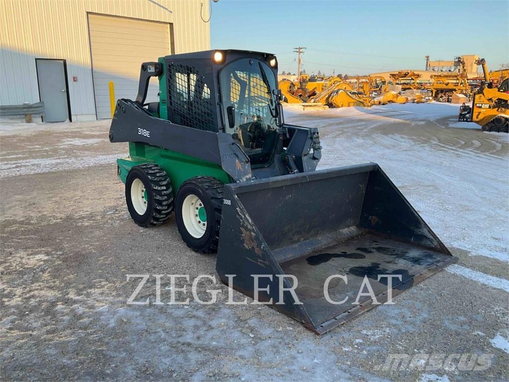 John Deere & CO. 318E Skid steer loaders