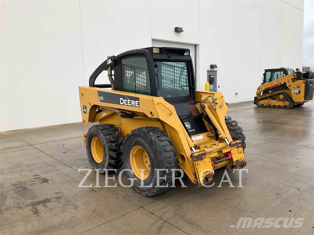 John Deere & CO. 325 Skid steer mini nakladalci