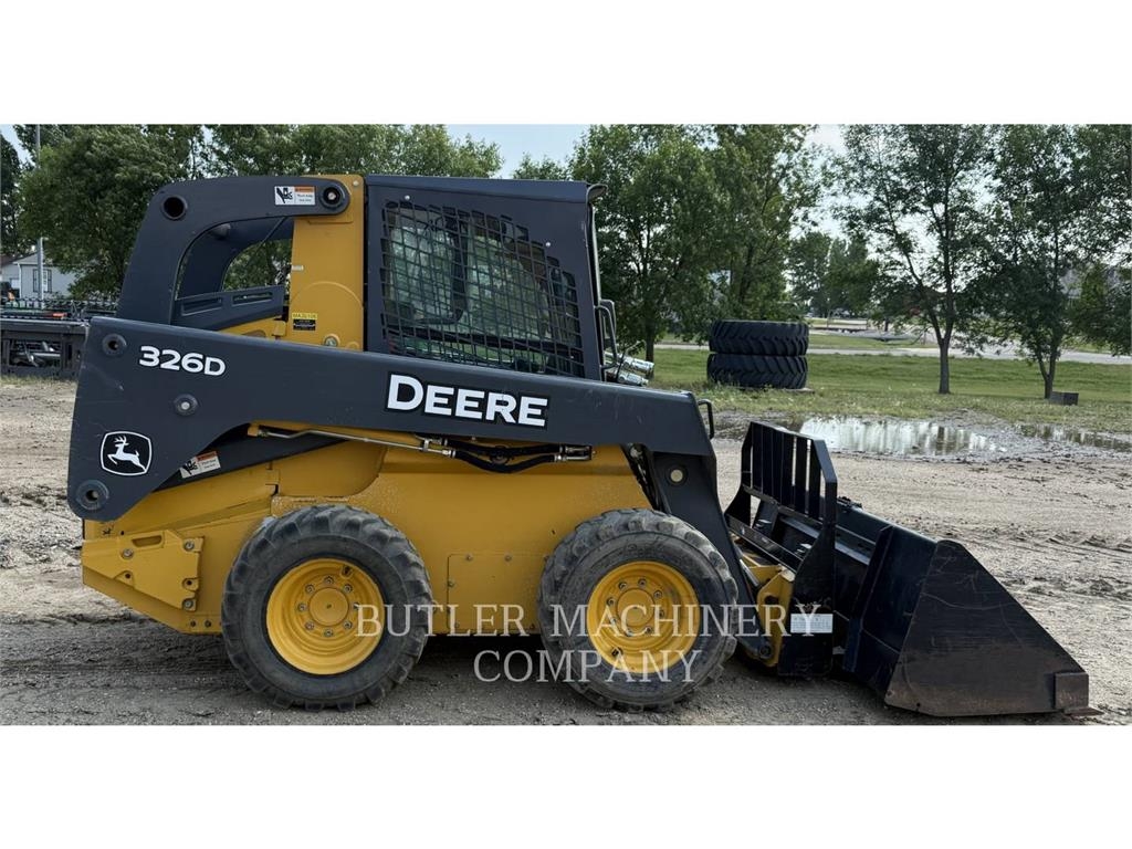John Deere & CO. 326 Skid steer loaders