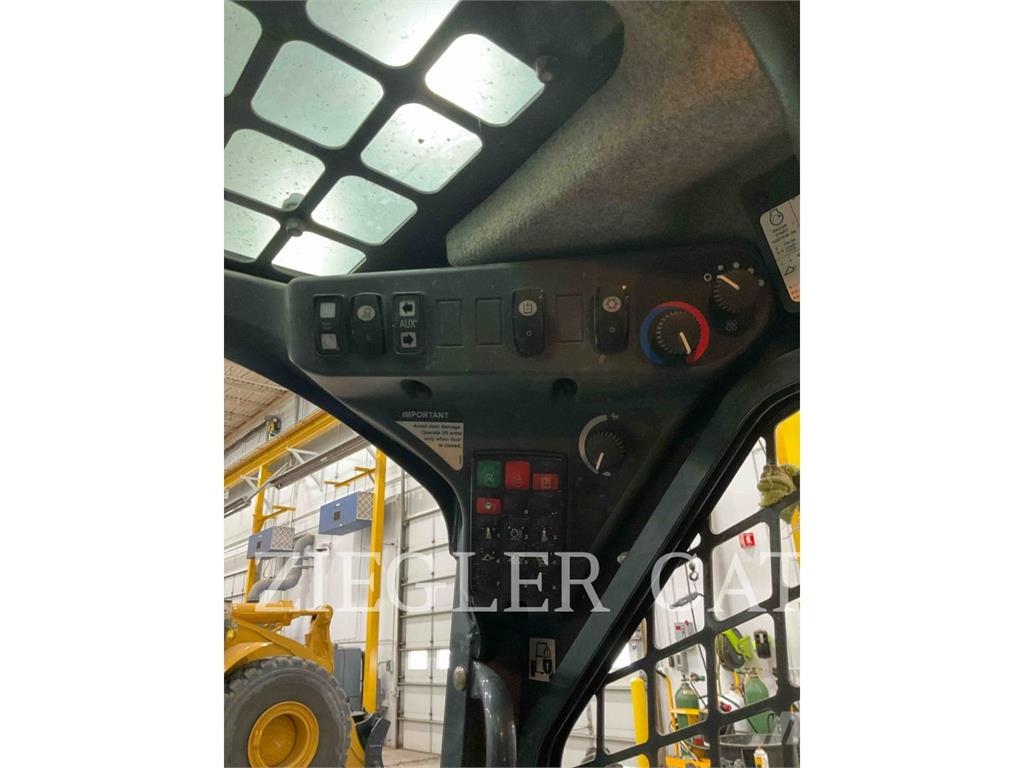 John Deere & CO. 326G Мини товарачи