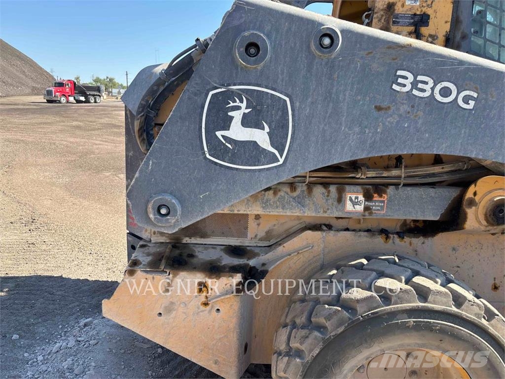 John Deere & CO. 330G لوادر انزلاقية التوجيه