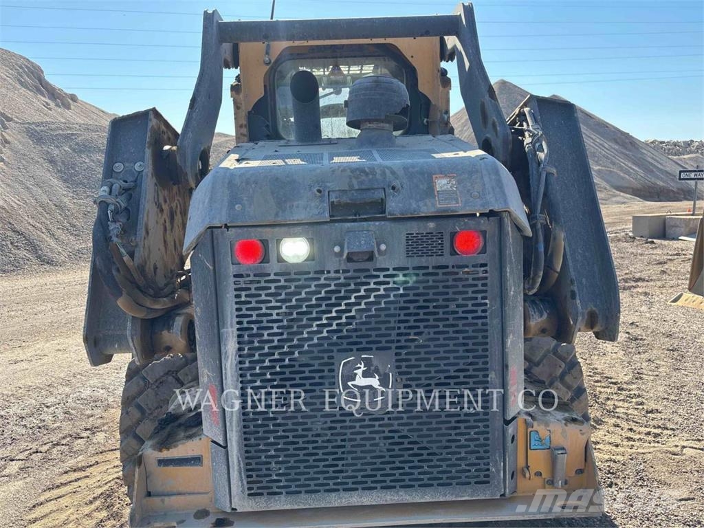 John Deere & CO. 330G لوادر انزلاقية التوجيه