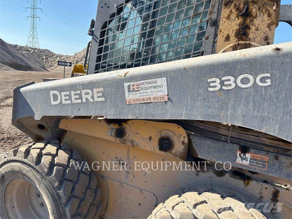 John Deere & CO. 330G لوادر انزلاقية التوجيه