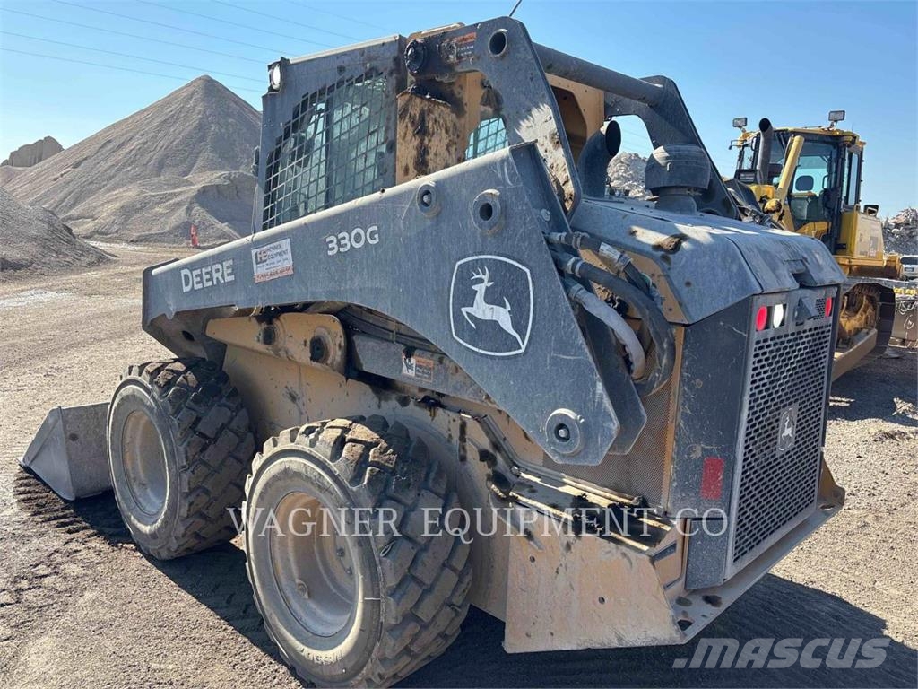 John Deere & CO. 330G لوادر انزلاقية التوجيه
