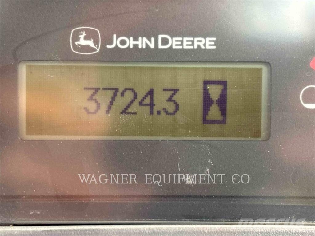 John Deere & CO. 330G لوادر انزلاقية التوجيه