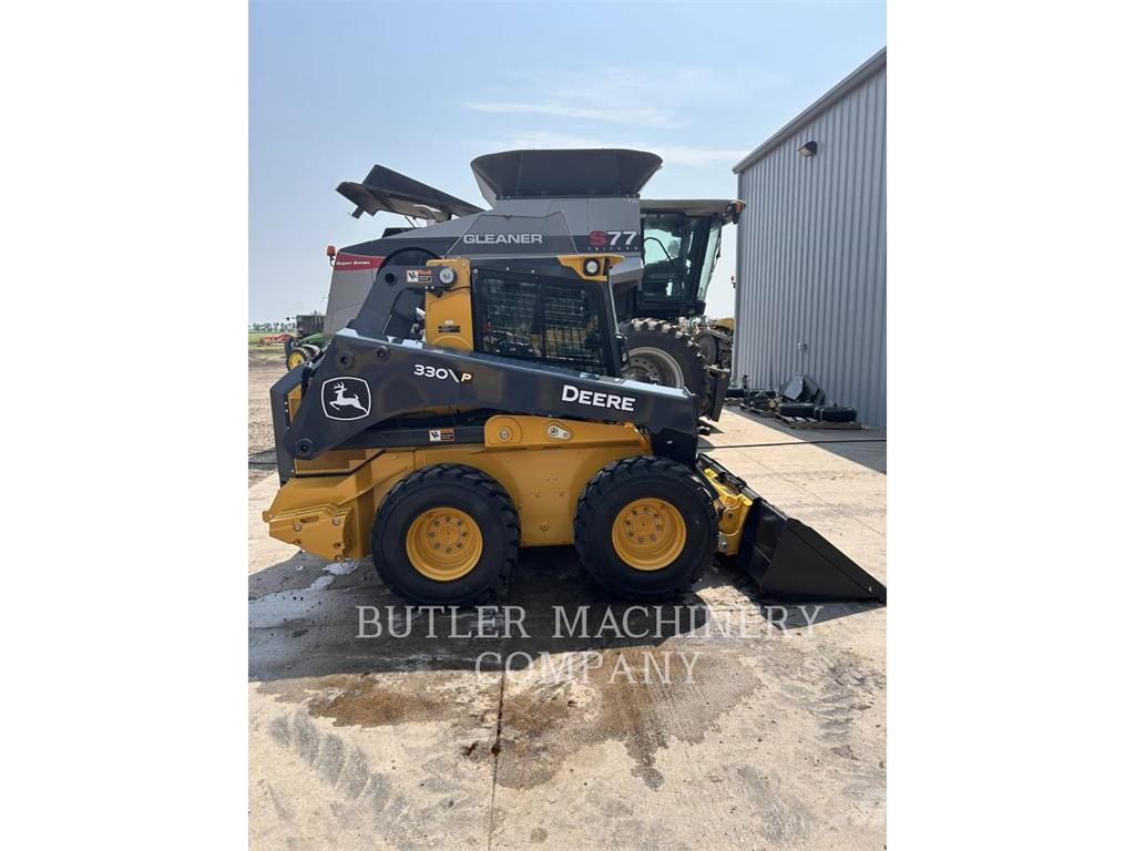 John Deere & CO. 330P لوادر انزلاقية التوجيه