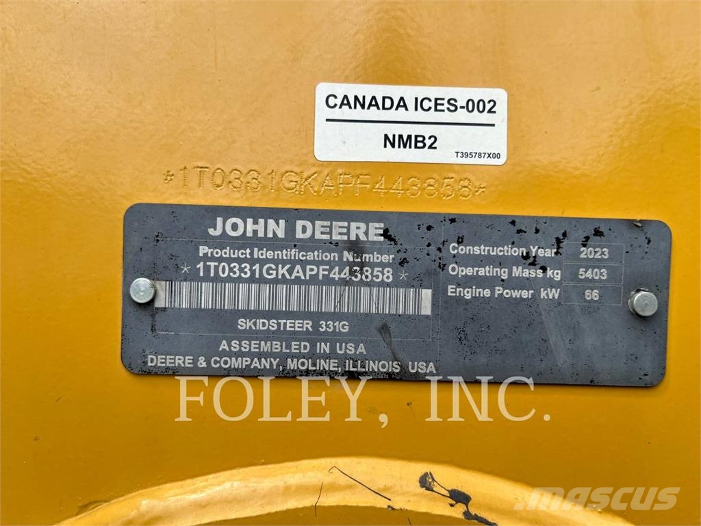John Deere & CO. 331G لوادر زحافة