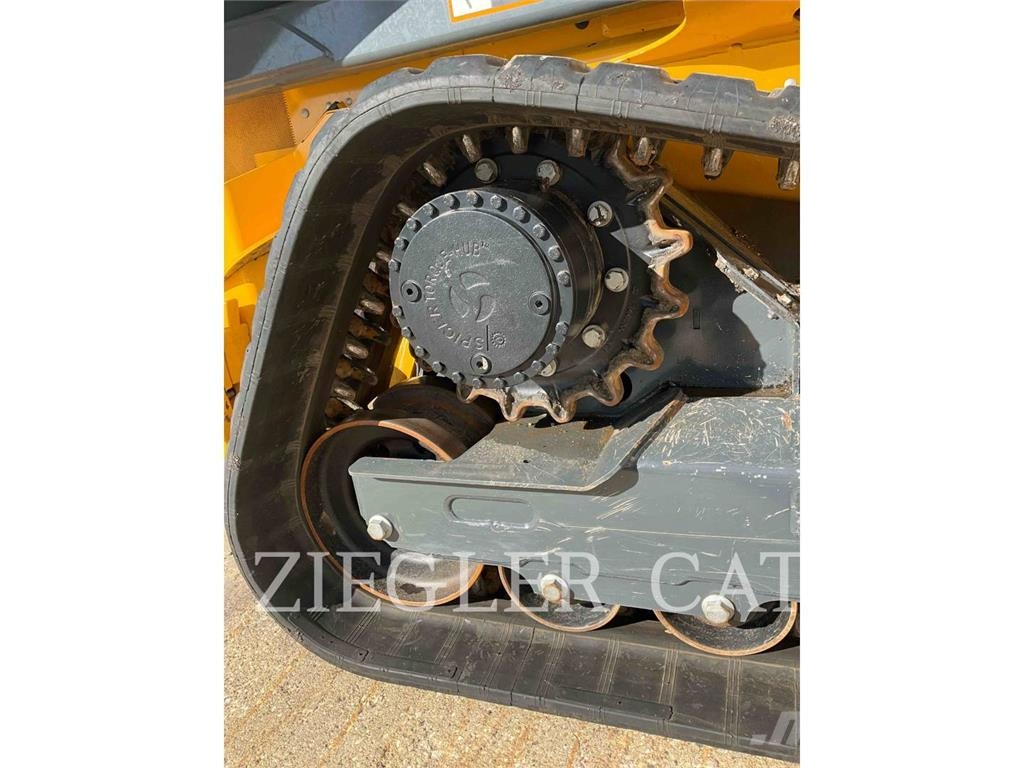 John Deere & CO. 331P Гусеничные фронтальные погрузчики