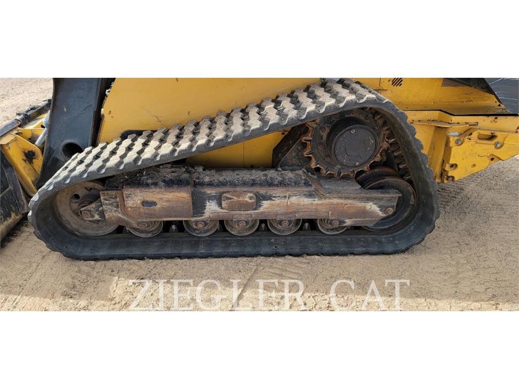 John Deere & CO. 333E Paletli yükleyiciler