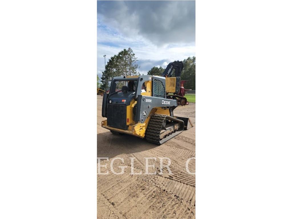 John Deere & CO. 333E Paletli yükleyiciler