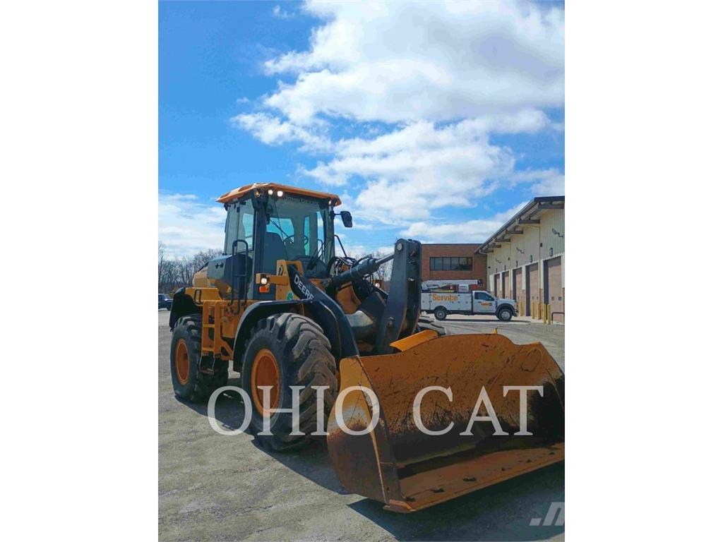 John Deere & CO. 524P Incarcator pe pneuri