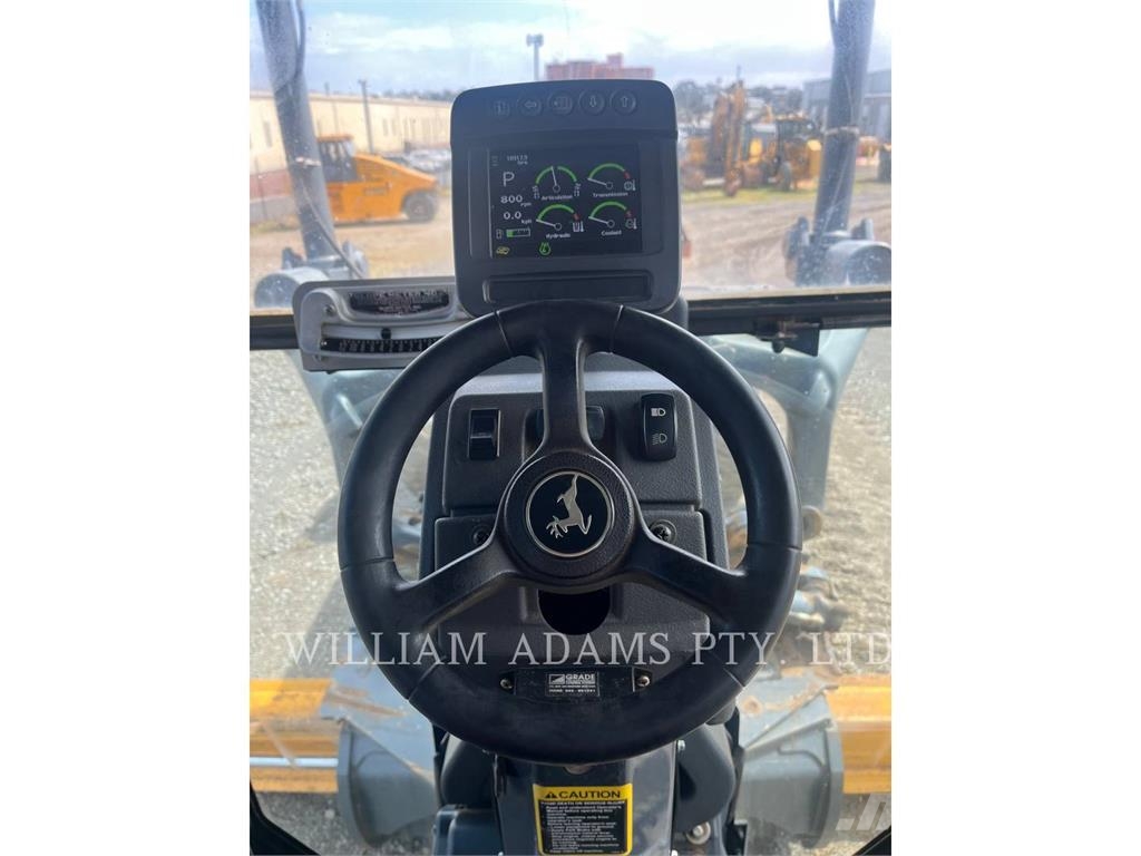 John Deere & CO. 670GP Graders