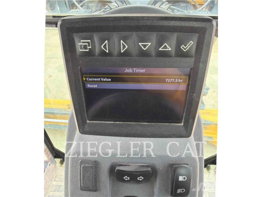 John Deere & CO. 672G معدات تمهيد الطرق