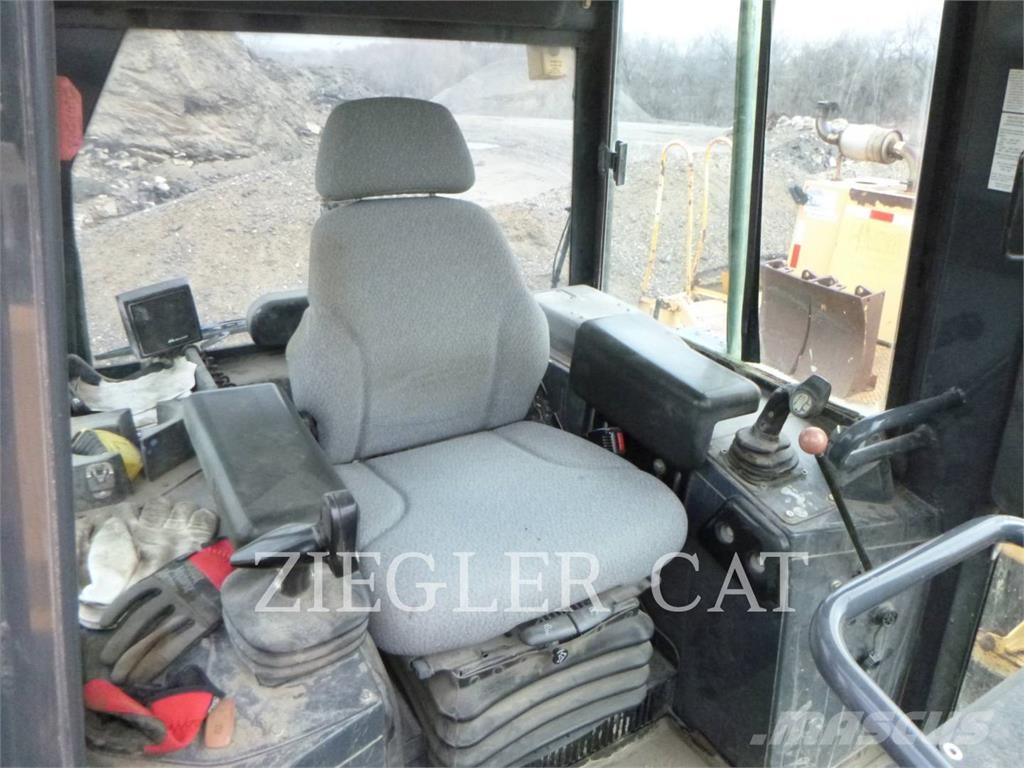 John Deere & CO. 700J بلدوزرات مجنزرة