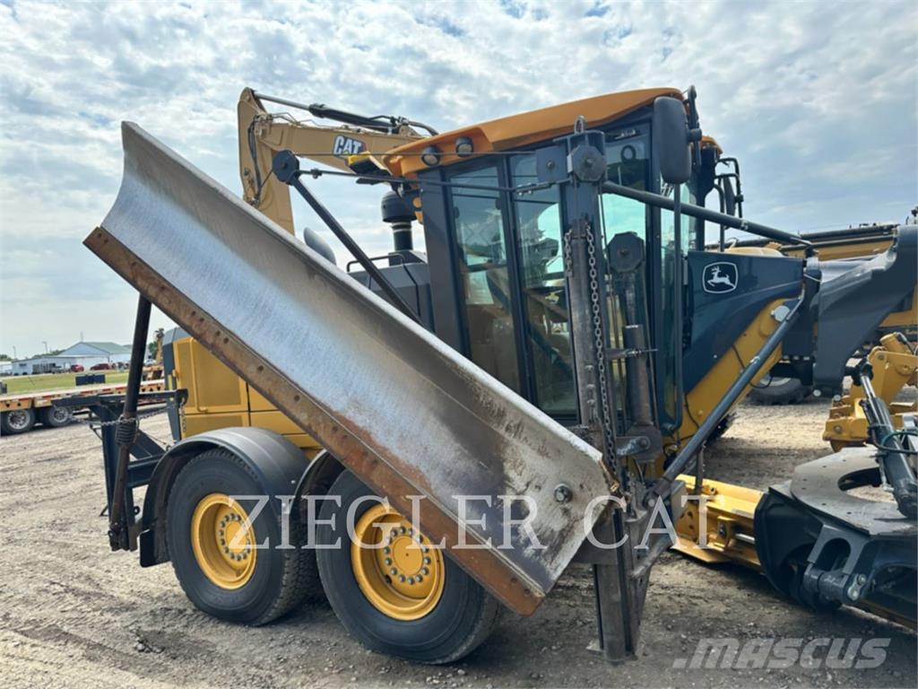 John Deere & CO. 770GP معدات تمهيد الطرق