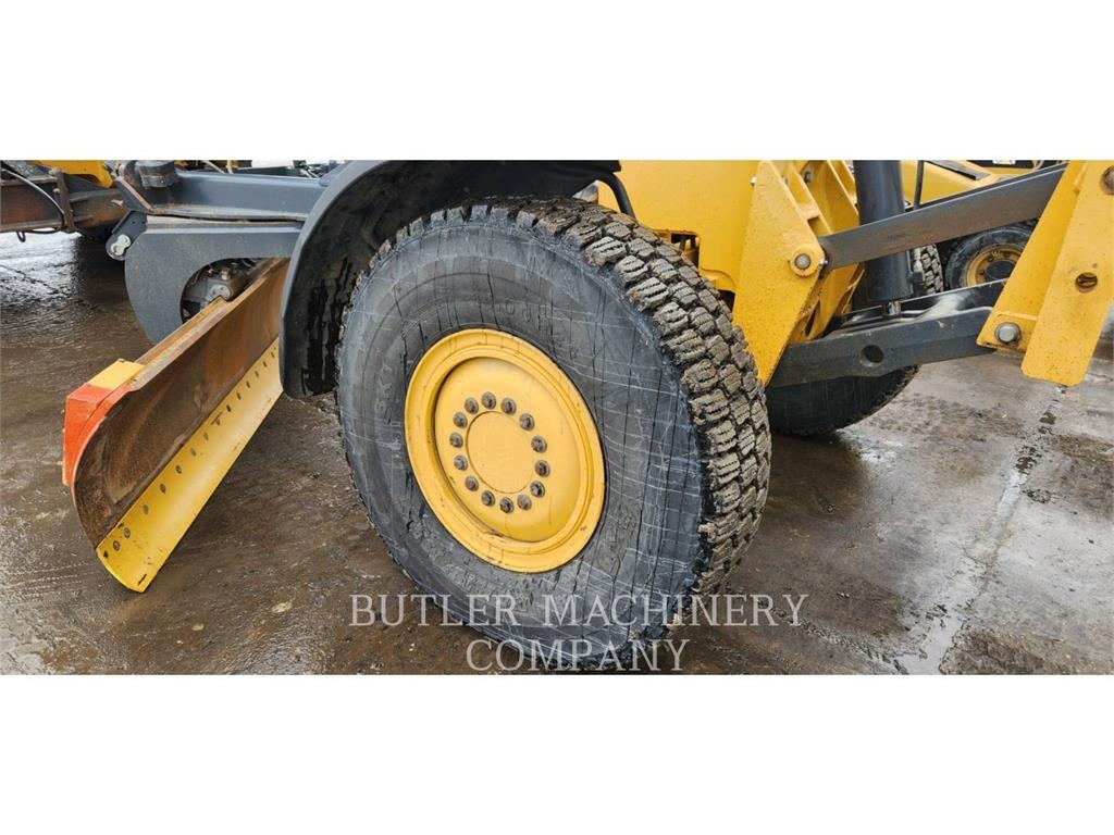 John Deere & CO. 772GP معدات تمهيد الطرق
