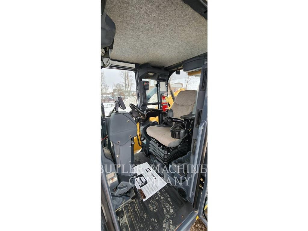 John Deere & CO. 772GP معدات تمهيد الطرق