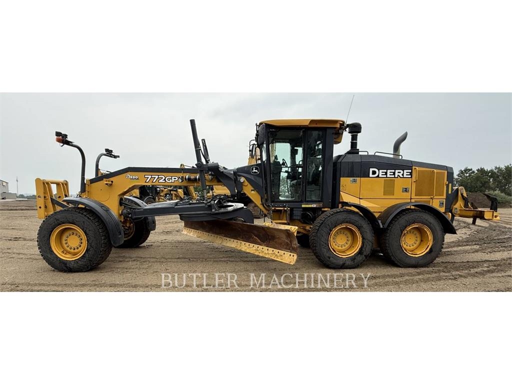 John Deere & CO. 772GP معدات تمهيد الطرق