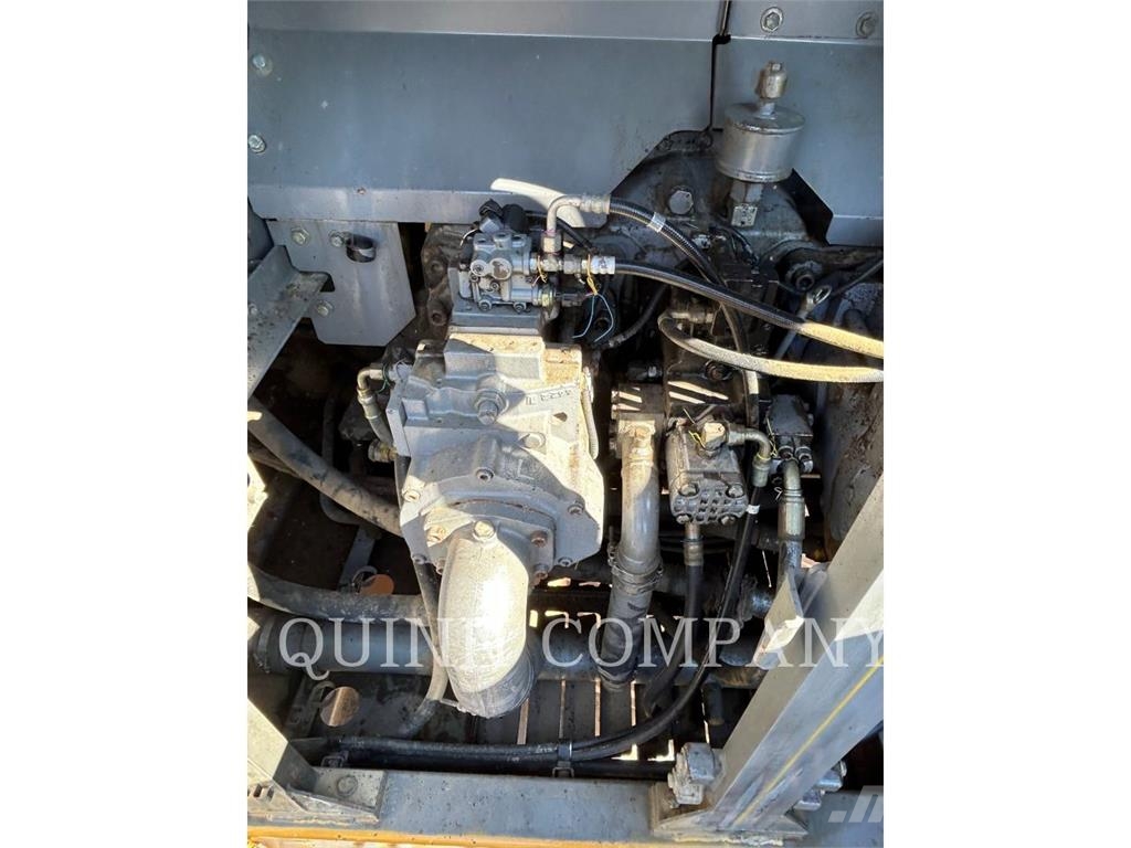 John Deere & CO. 850D Bageri guseničari